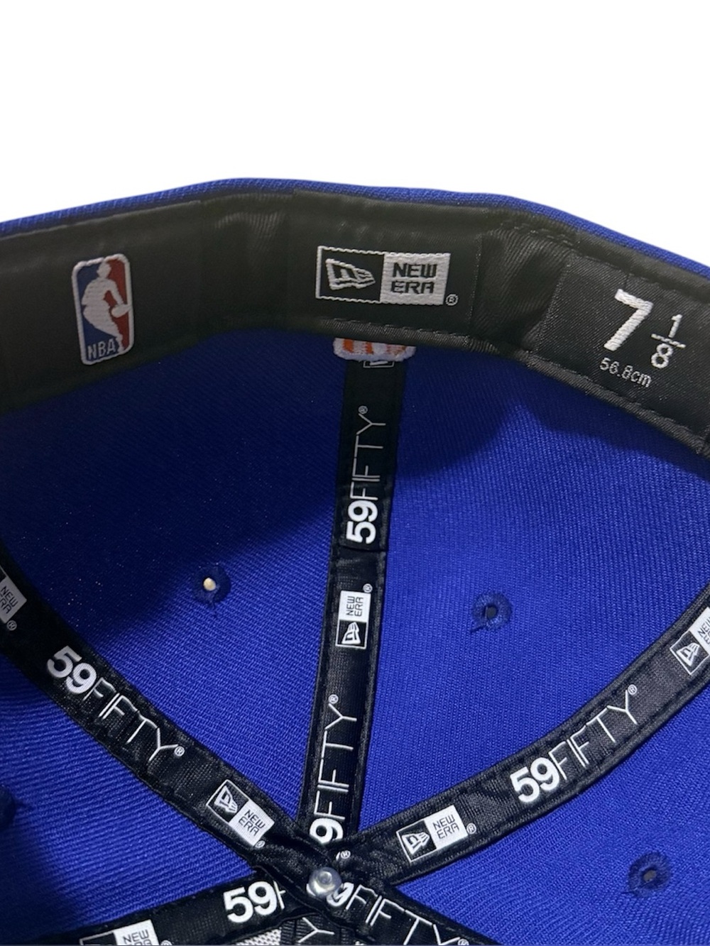 New Era NBA New York Knicks 2026 Champions Side Patch Fitted Hat - Picture 8 of 9